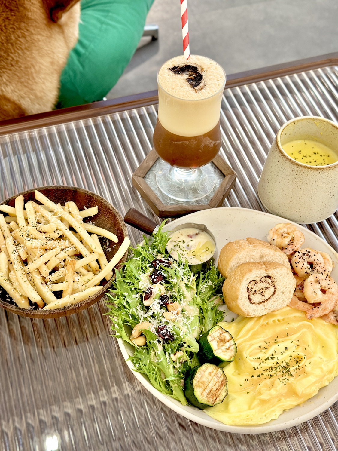 老地方咖啡 Uknowhere Café