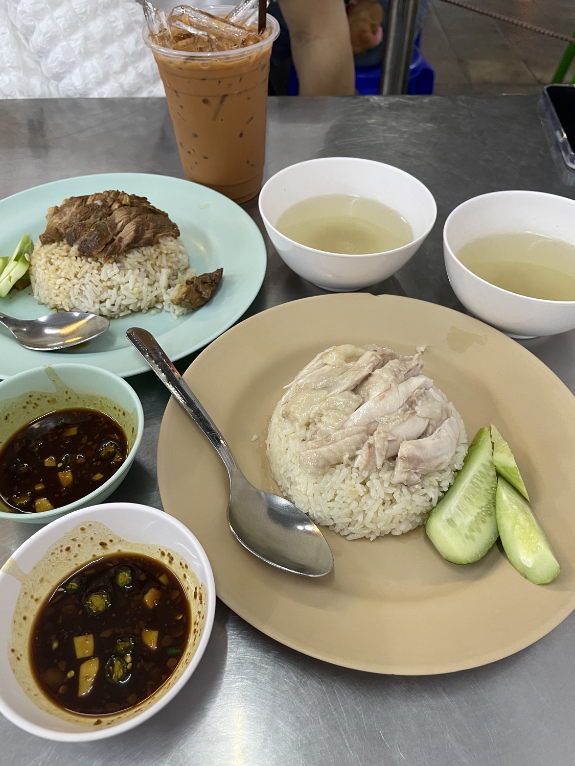 紅大哥水門雞飯店