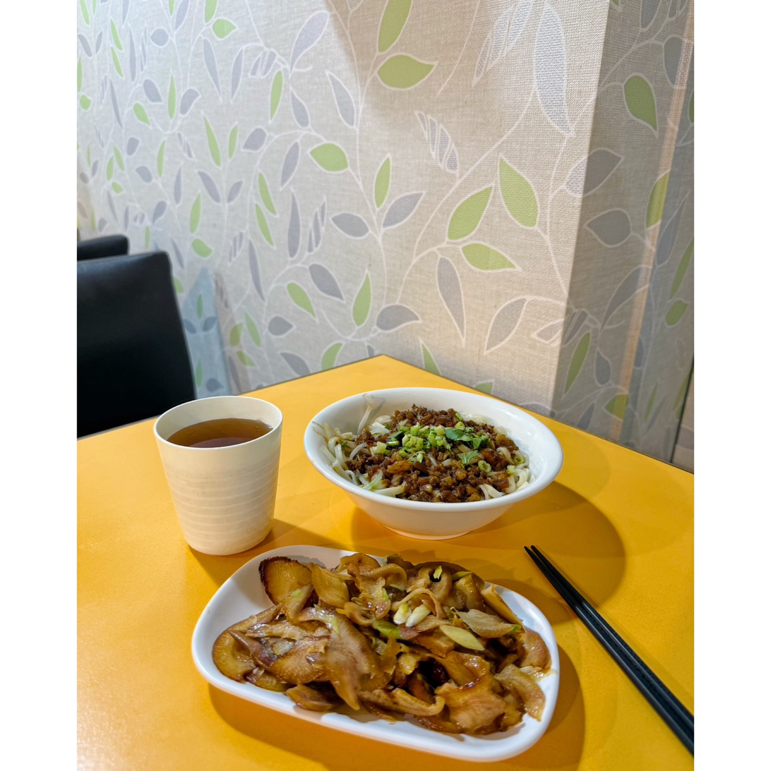 銷魂食堂killing me diner - 傳統小吃 創意料理 銅板美食 古早味麵店 高CP值 特色滷肉飯 油嫩雞腿飯 去骨油雞腿 銷魂麵 平價 公司團訂