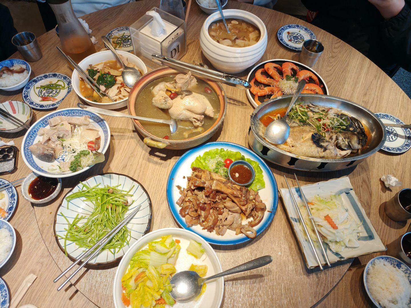 人本自然七彩神仙魚主題餐廳