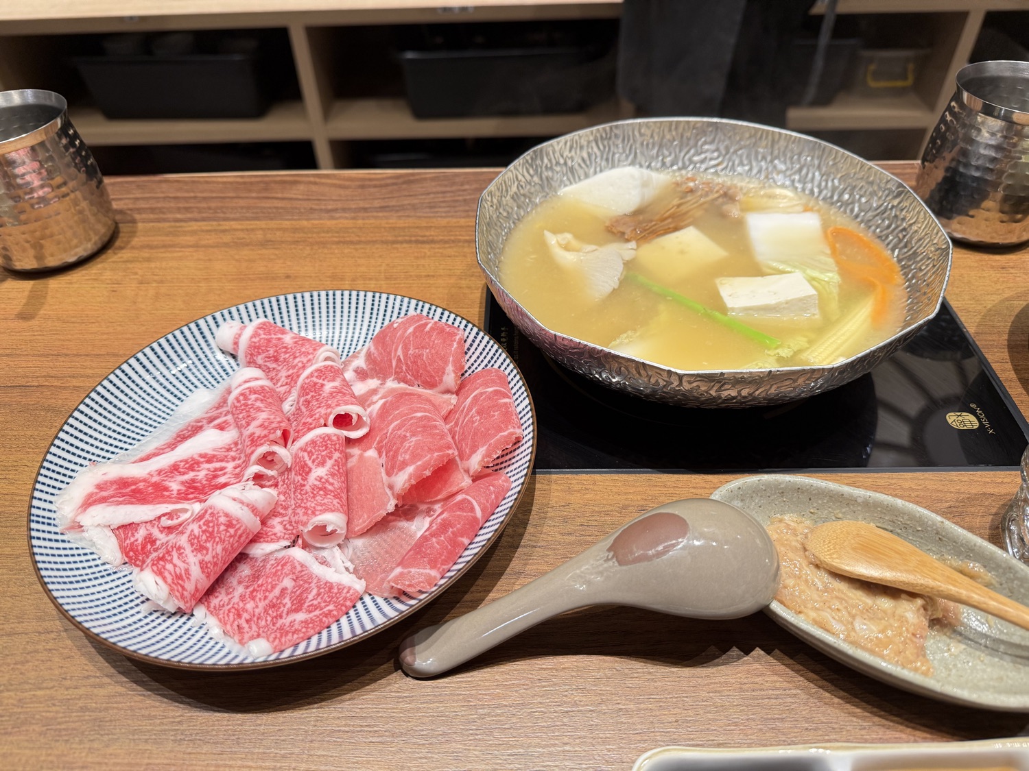 台中新光三越 黑毛屋鍋物