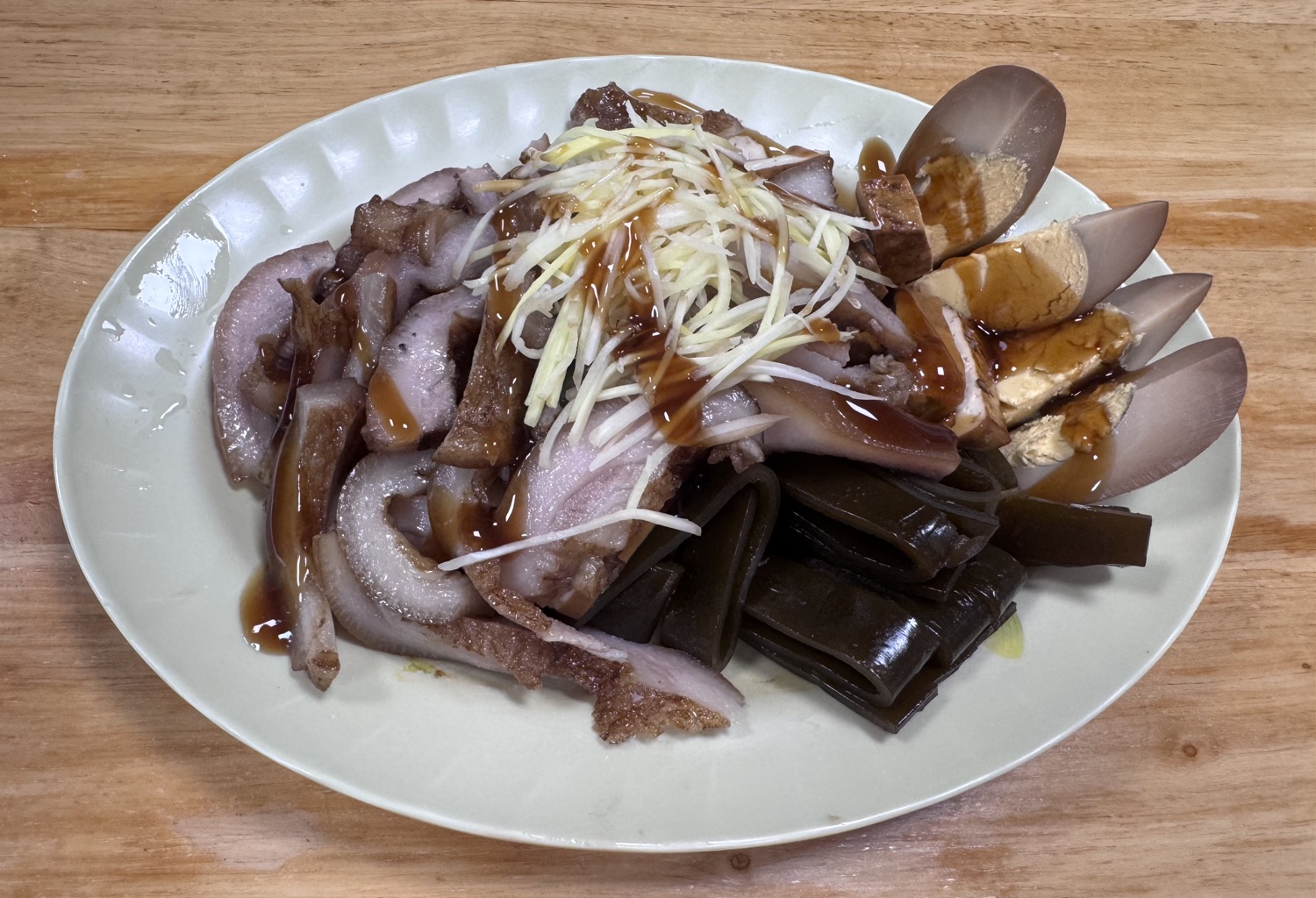 關西東安橋頭牛肉麵
