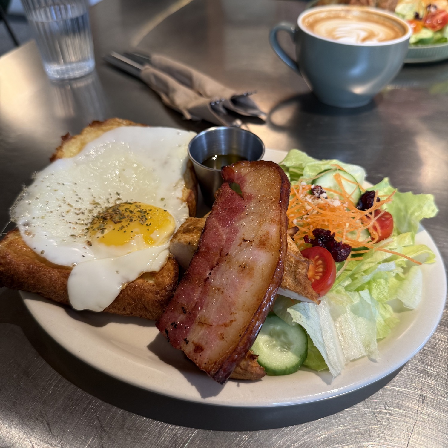 日出咖啡SUNRISE CAFE