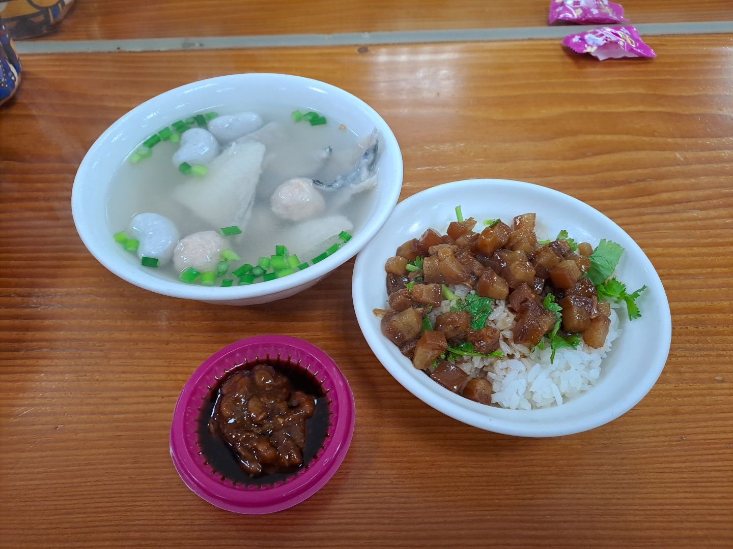 川泰號虱目魚丸