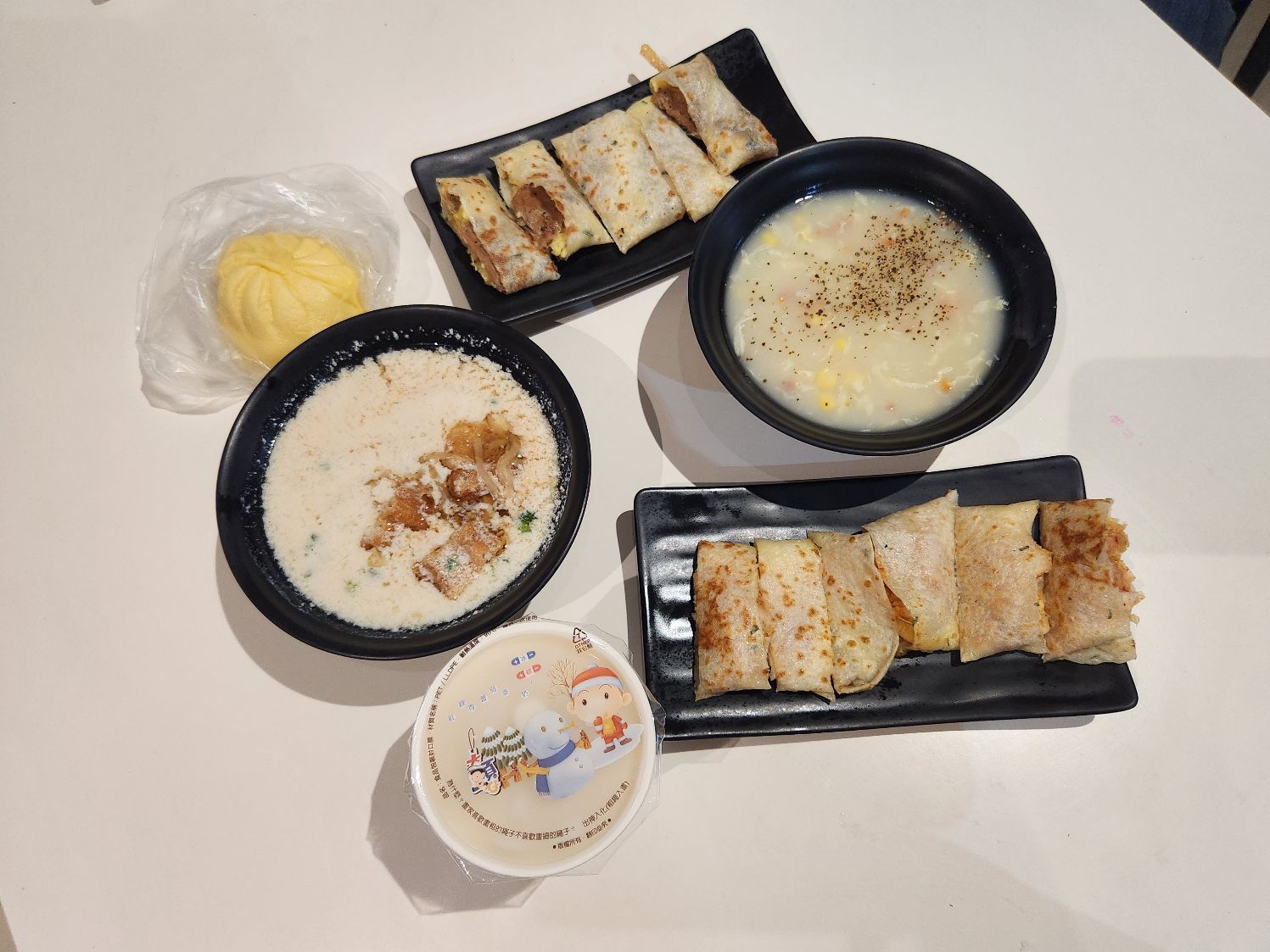 豆豆喝豆漿