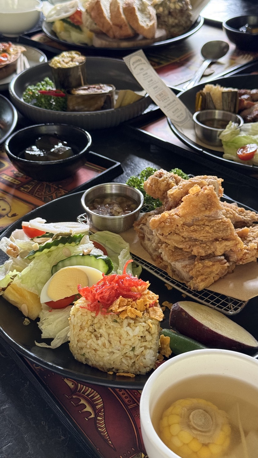 風刮地秋月的店