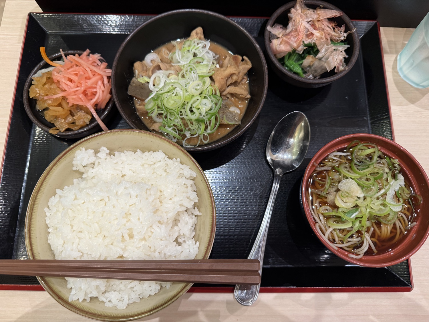東京新宿駅南口