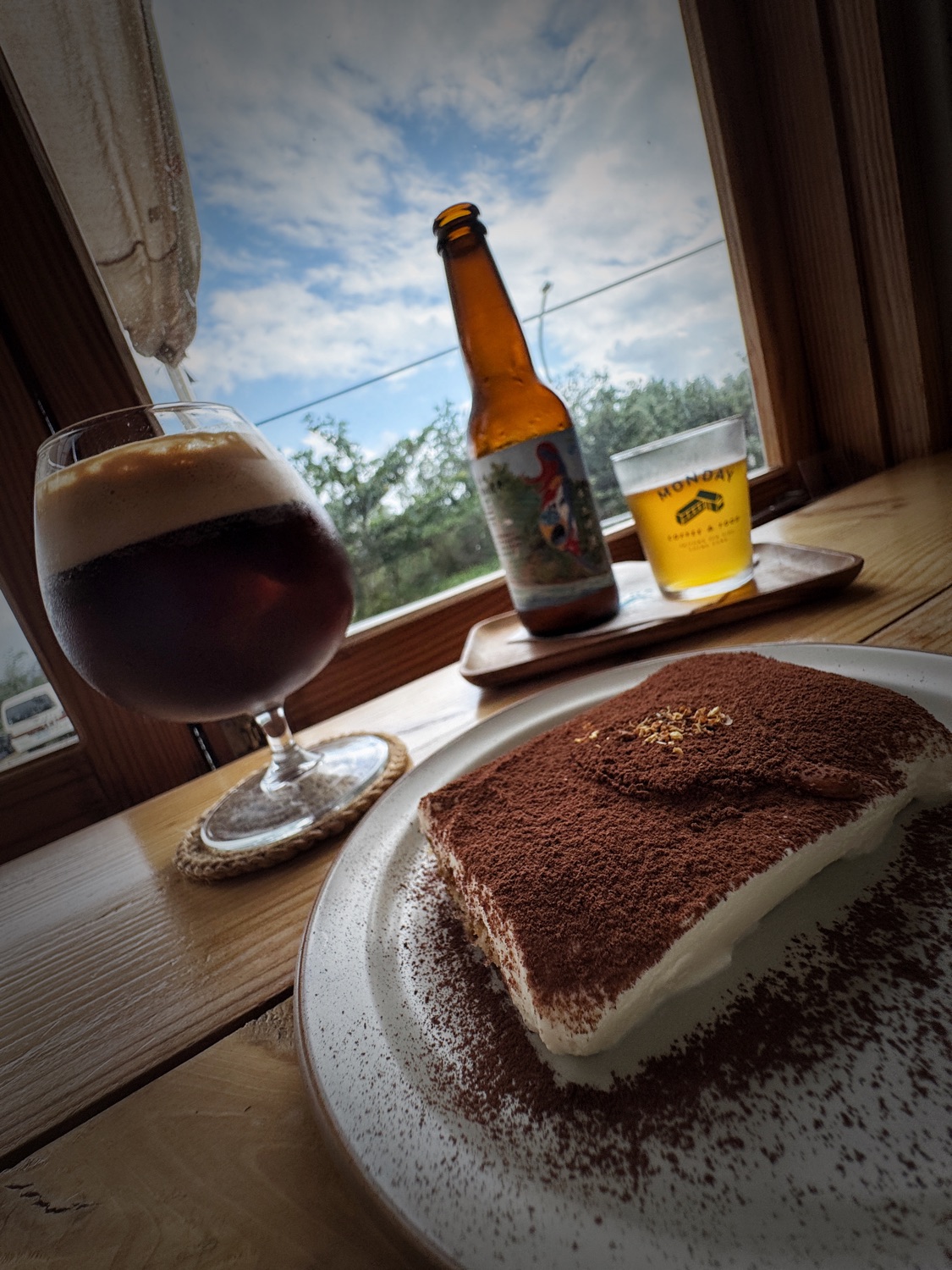 MONDAY COFFEE&FOOD TAITUNG/海邊咖啡屋