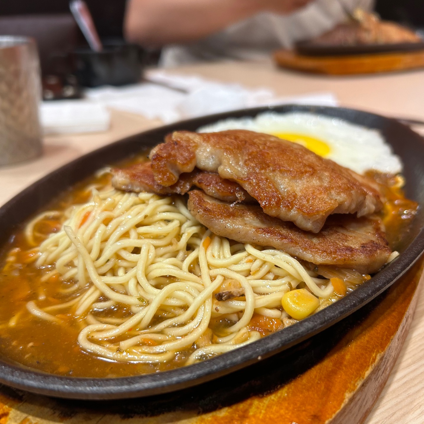 小時厚牛排-竹北光明店(22:00最後點餐，用餐至23:00)