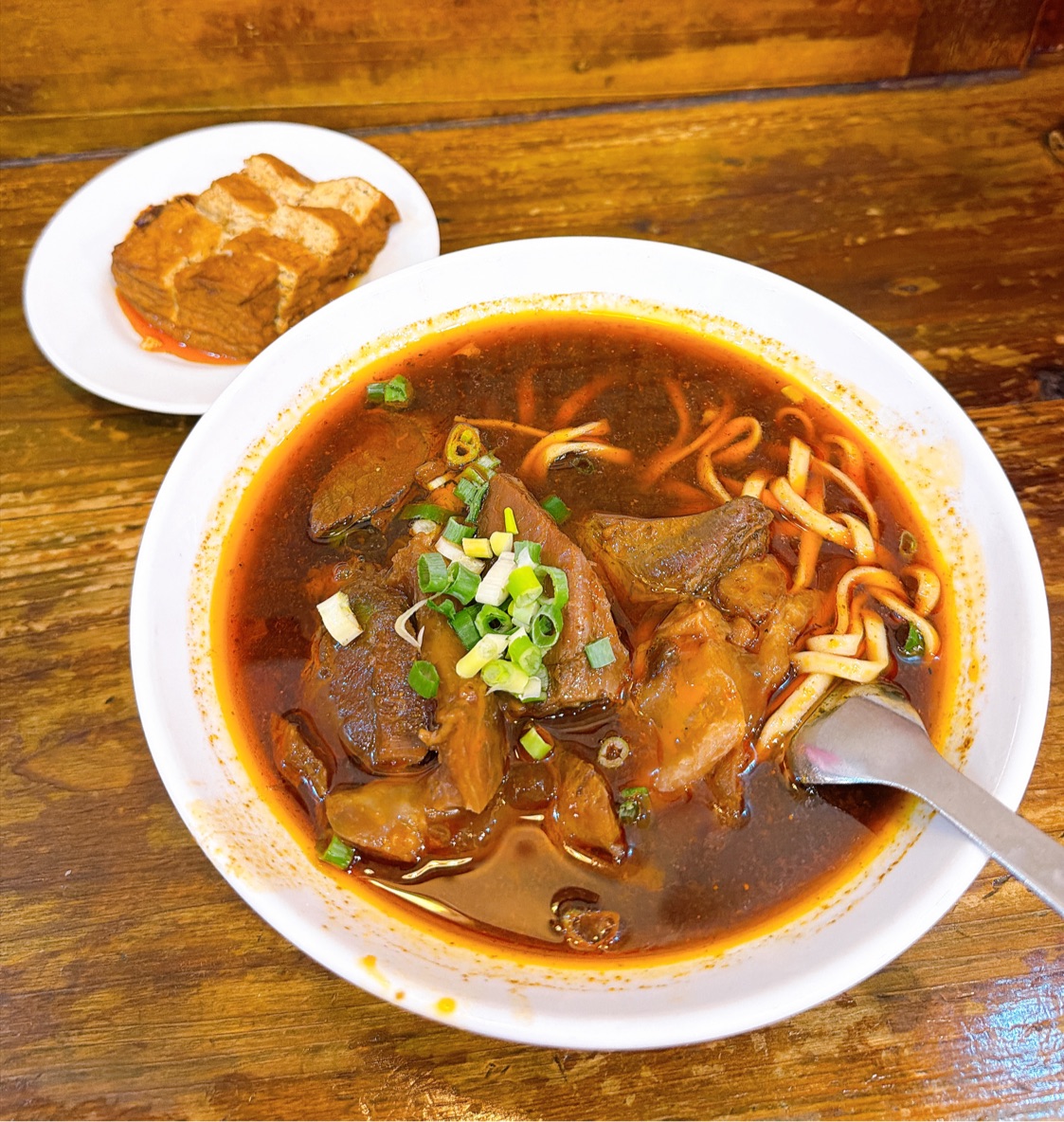 老兄牛肉麵