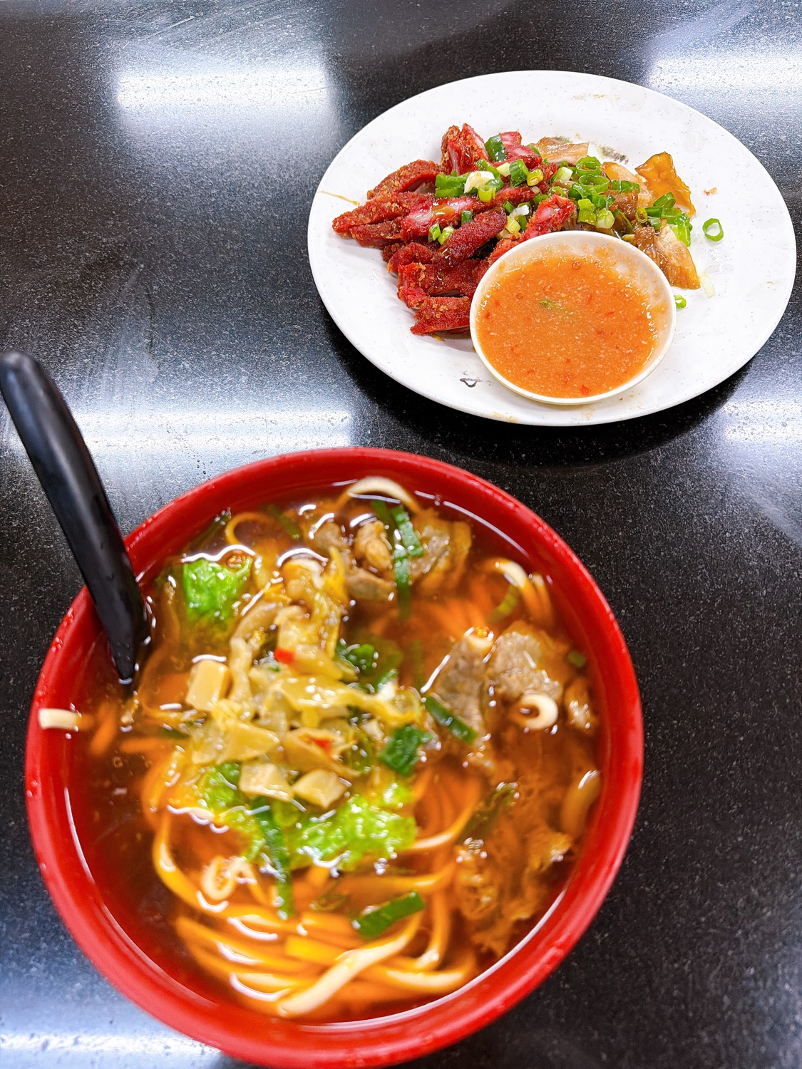 莊記牛肉麵