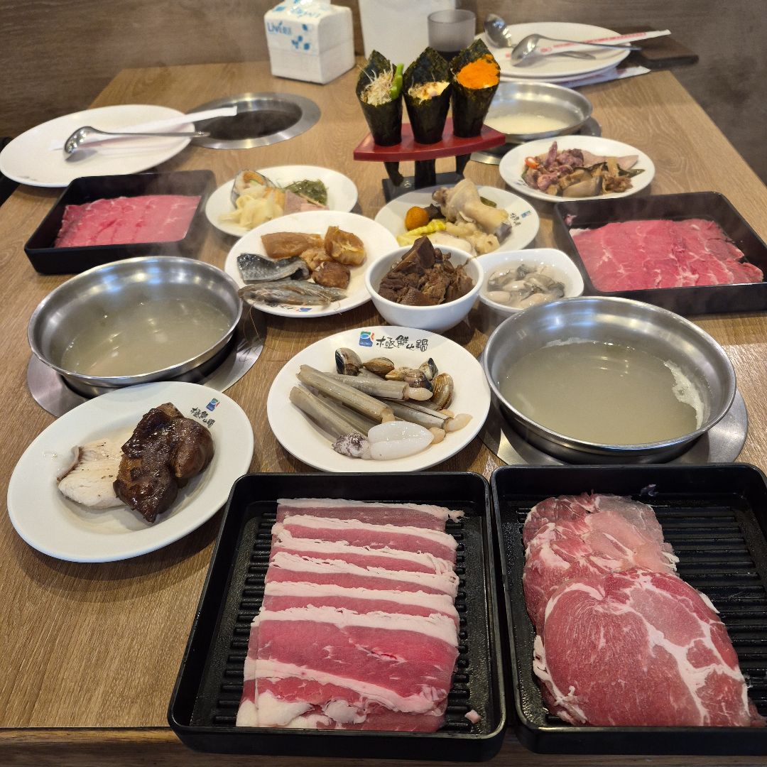 極鮮火鍋吃到飽 板橋店