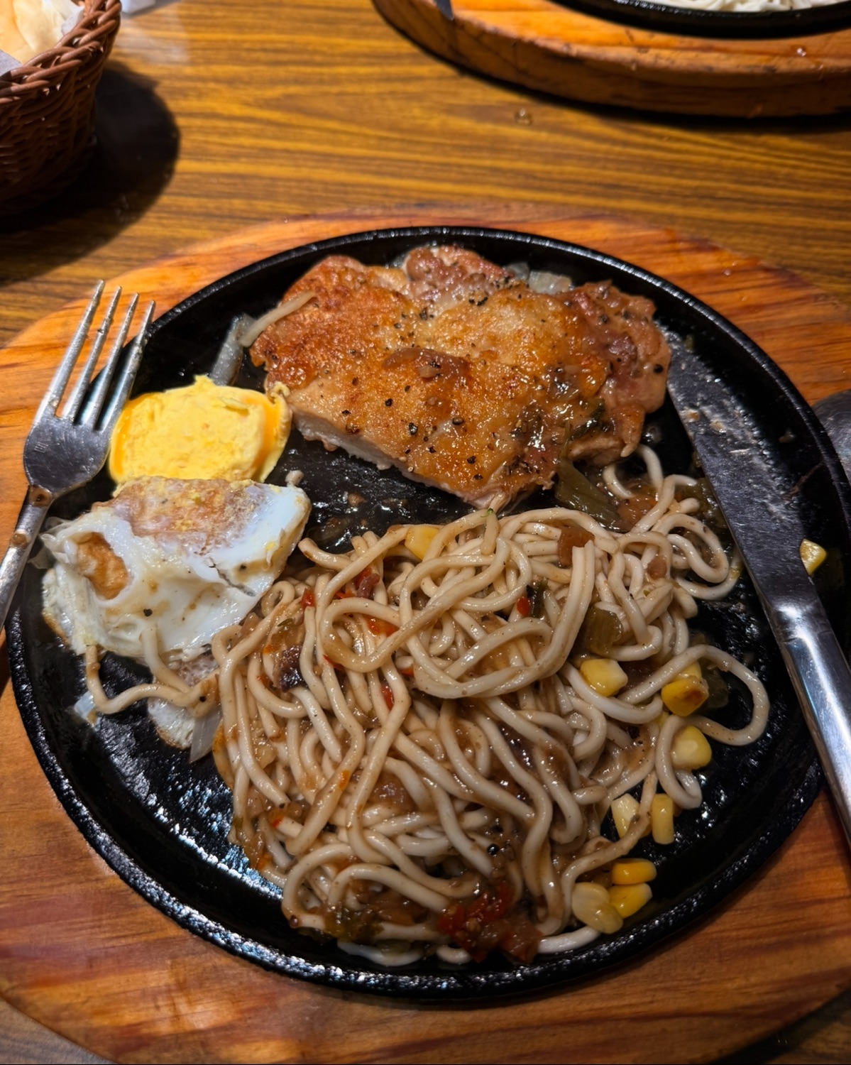 威宇牛排 - 公館店