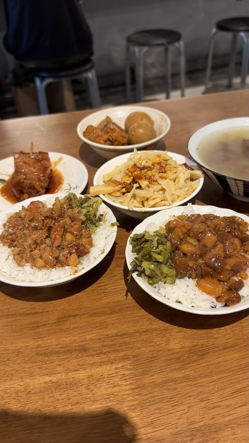 黑皮驊魯肉飯HAPPY-HWA