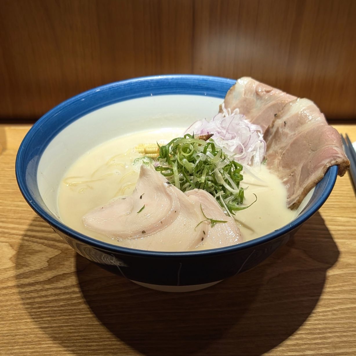 池音 鶏白湯ラーメン