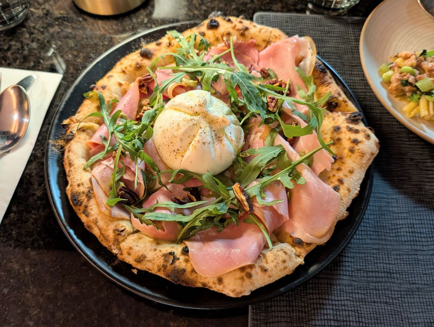 LA ONE PIZZA