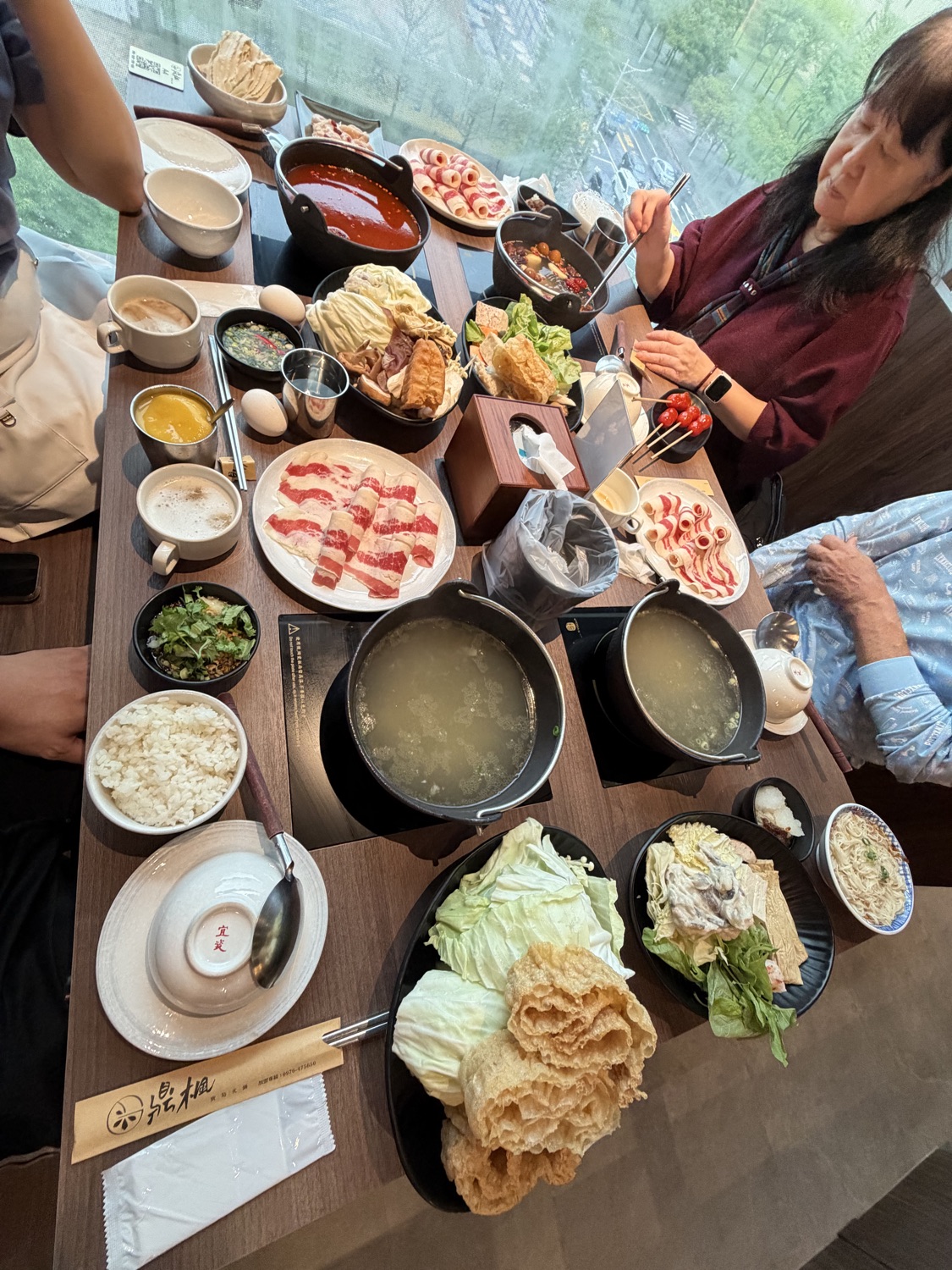鼎楓寶島火鍋 信義ATT店-信義推薦火鍋|特色鍋物|人氣鍋物|海鮮火鍋|平價火鍋|必吃火鍋|在地推薦火鍋|必吃火鍋