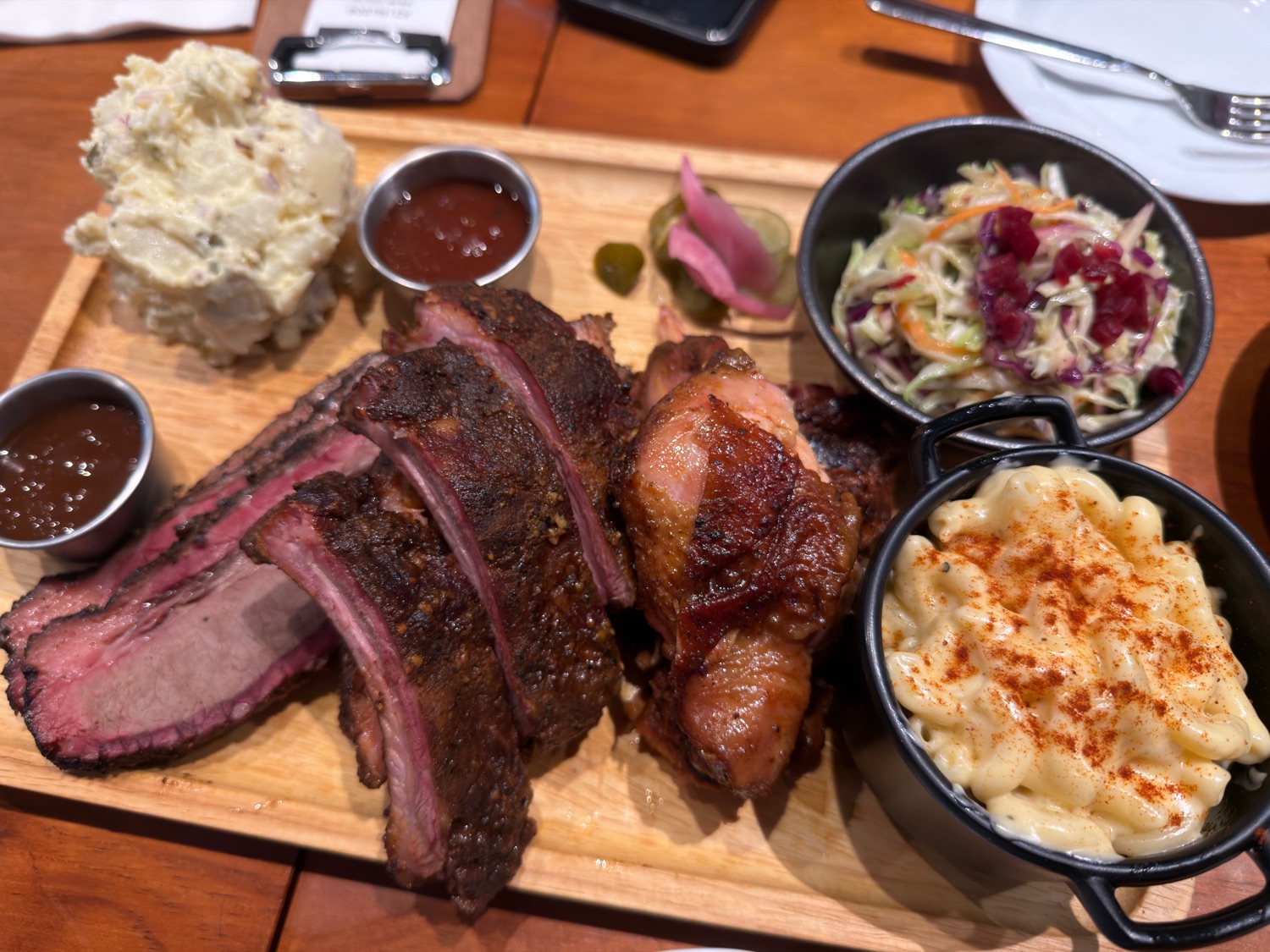 榅燻Comfort Table Smoke BBQ