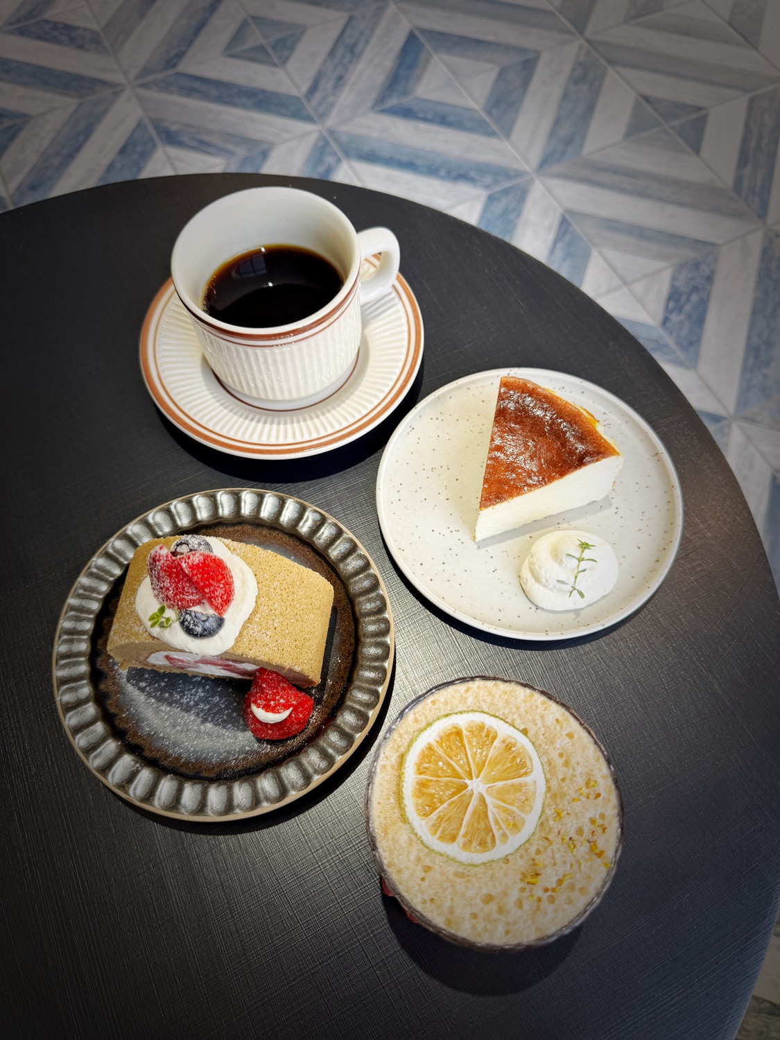 花磚咖啡。淺花樓