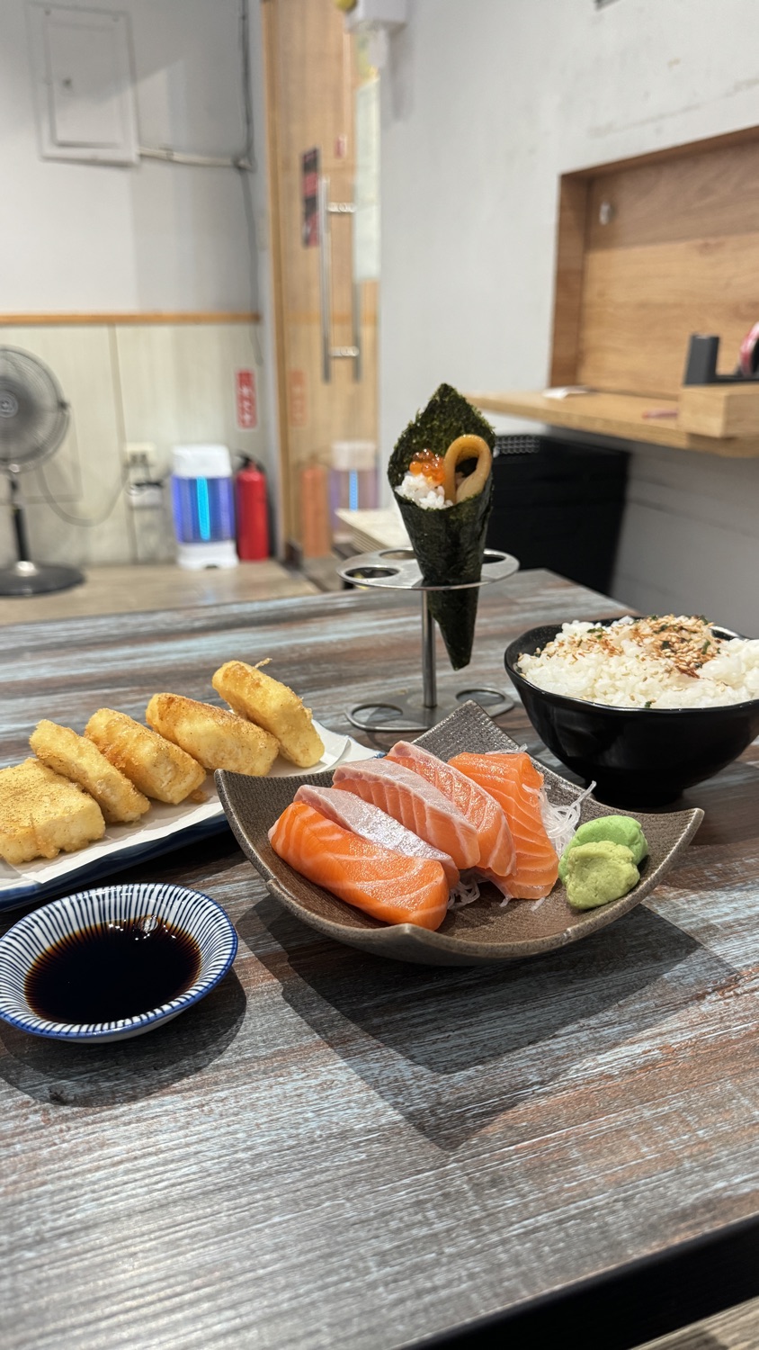馬的生食丼（馬の生食丼）
