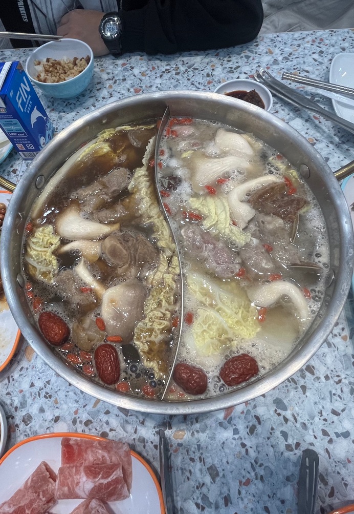 牛羊爭霸 龜山店-龜山必吃羊肉爐|牛肉爐推薦|人氣鍋物|羊肉爐吃到飽|聚餐餐廳|吃到飽餐廳|特色鍋物|在地推薦羊肉爐