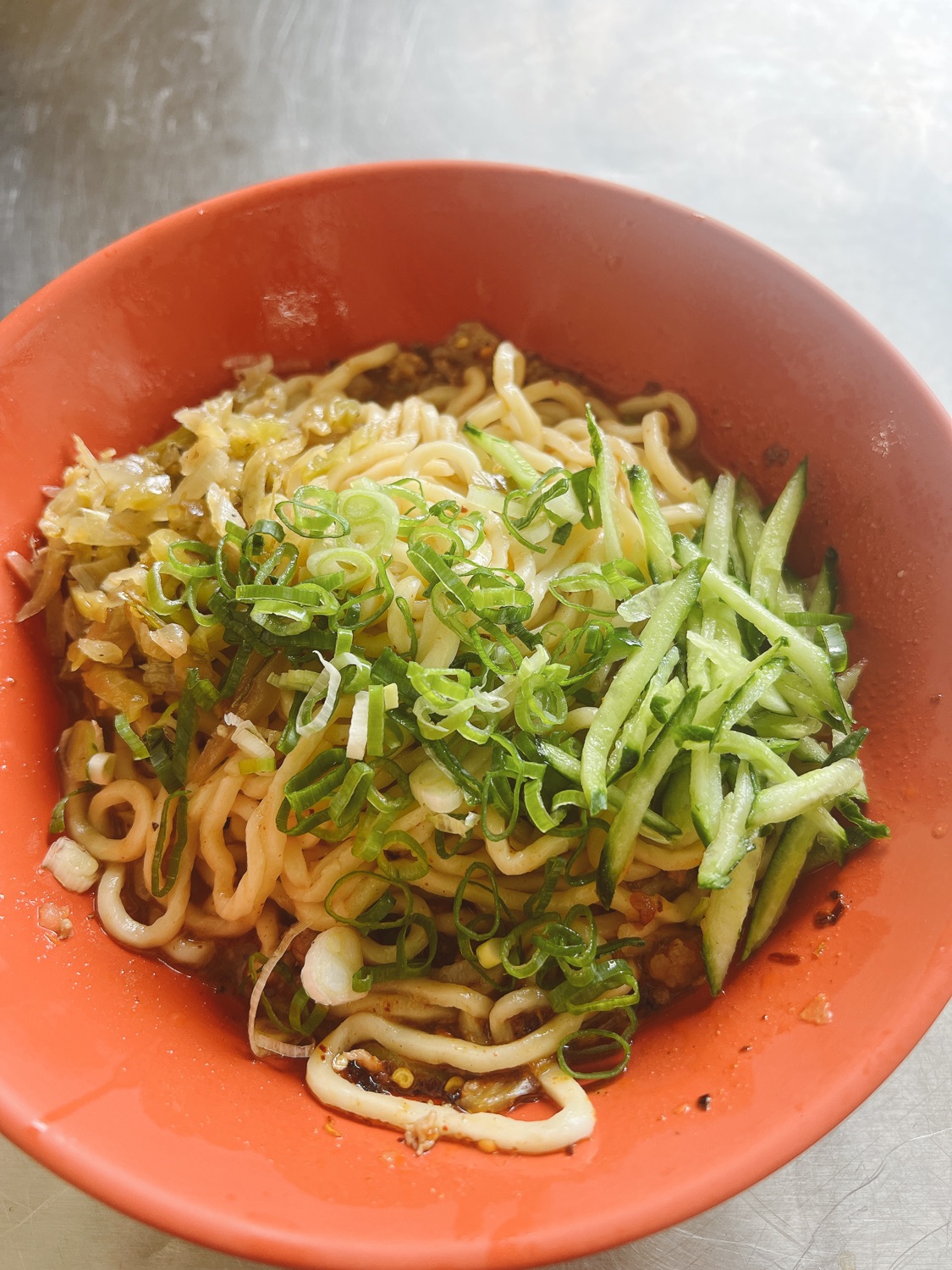 龍華閣川味牛肉麵水餃