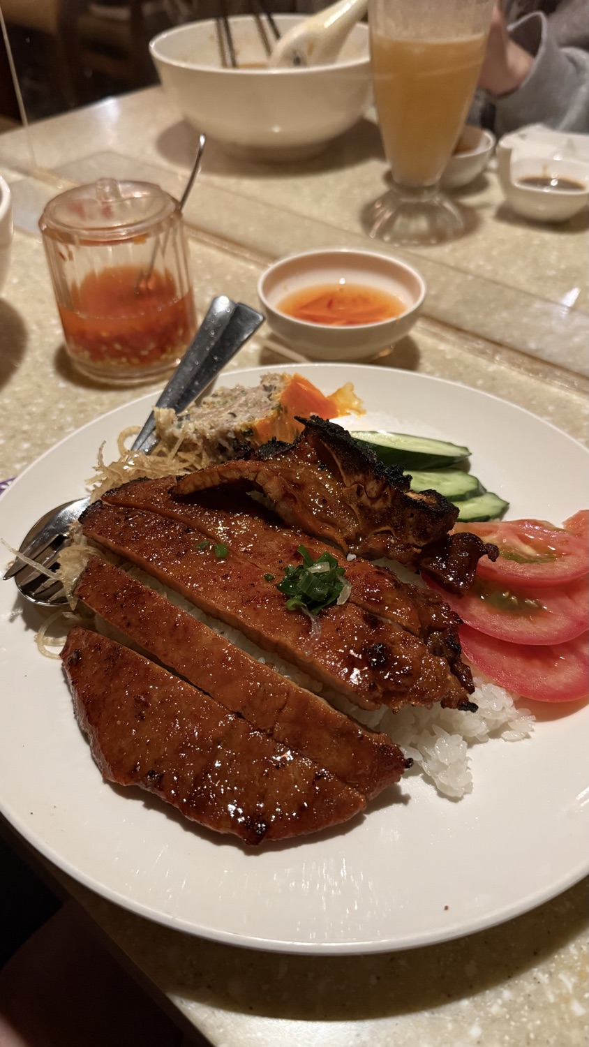 武鼎越豐越南麵食館