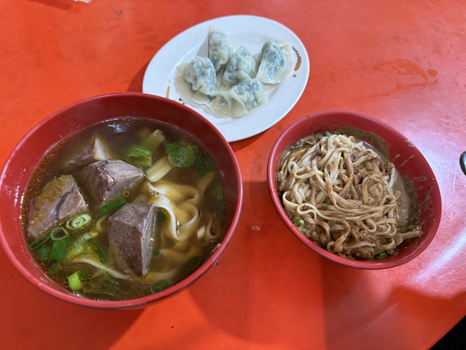 白沙屯外省牛肉麵