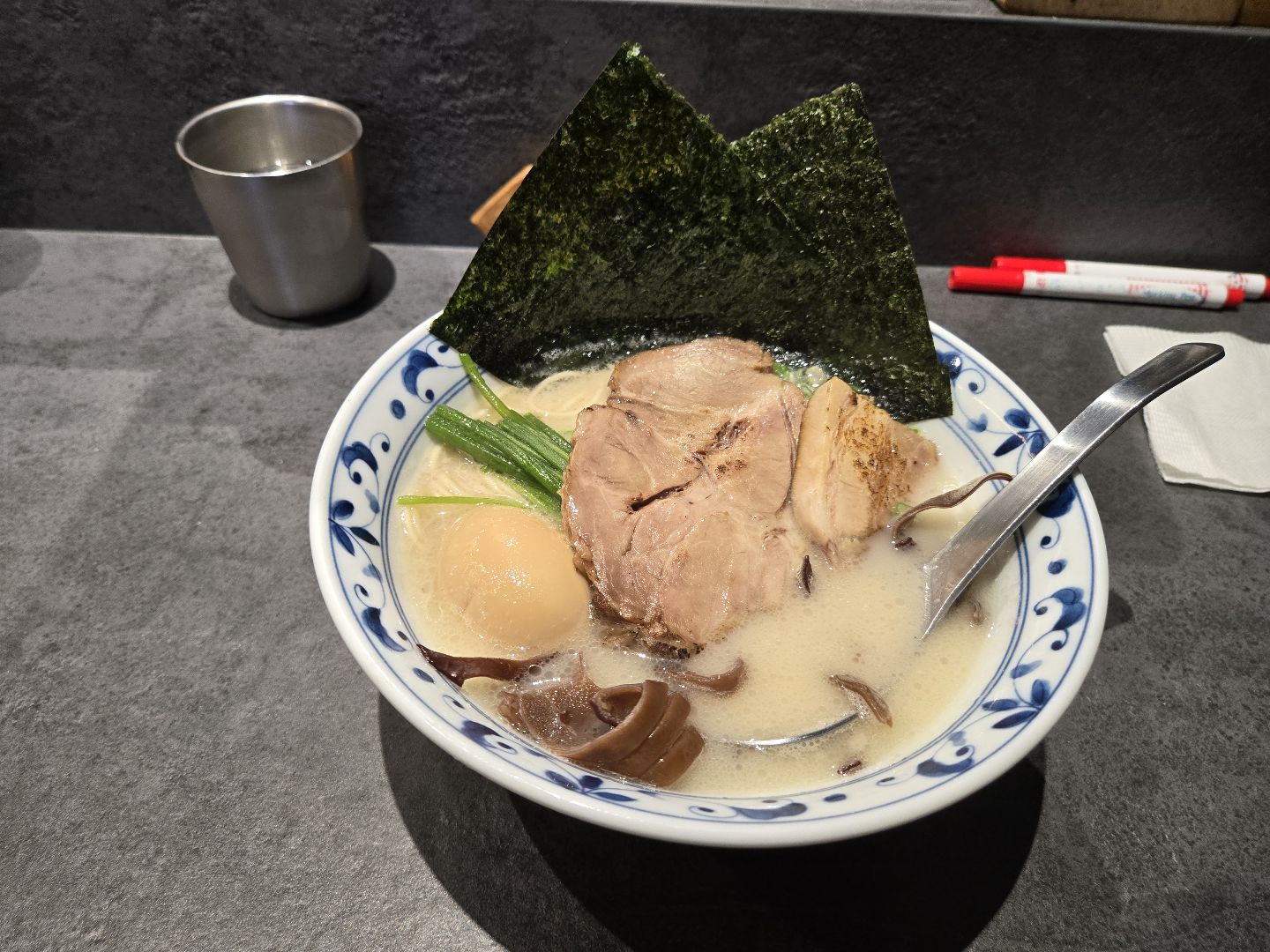 漣戶拉麵