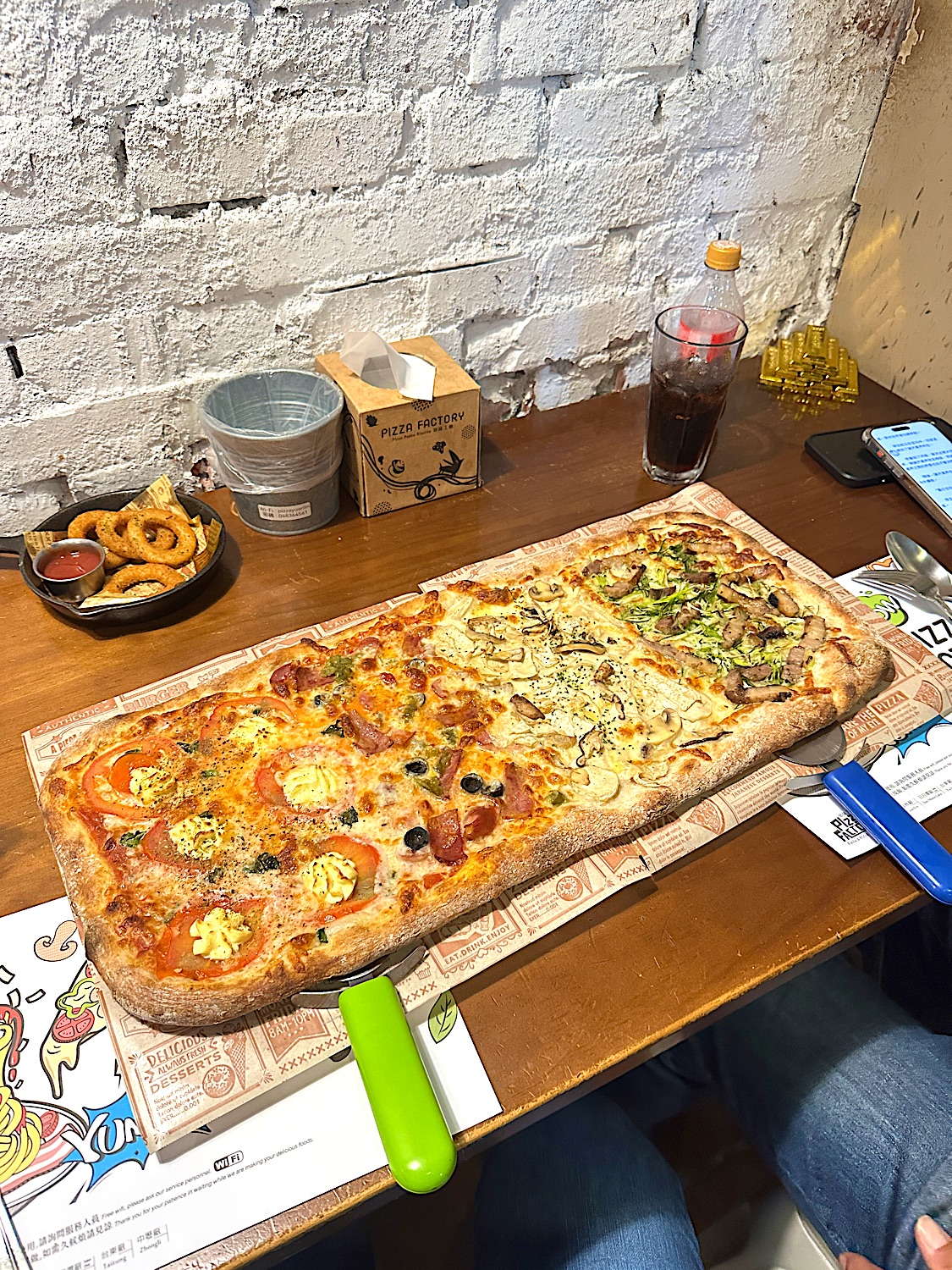 披薩工廠 Pizza Factory 員林店