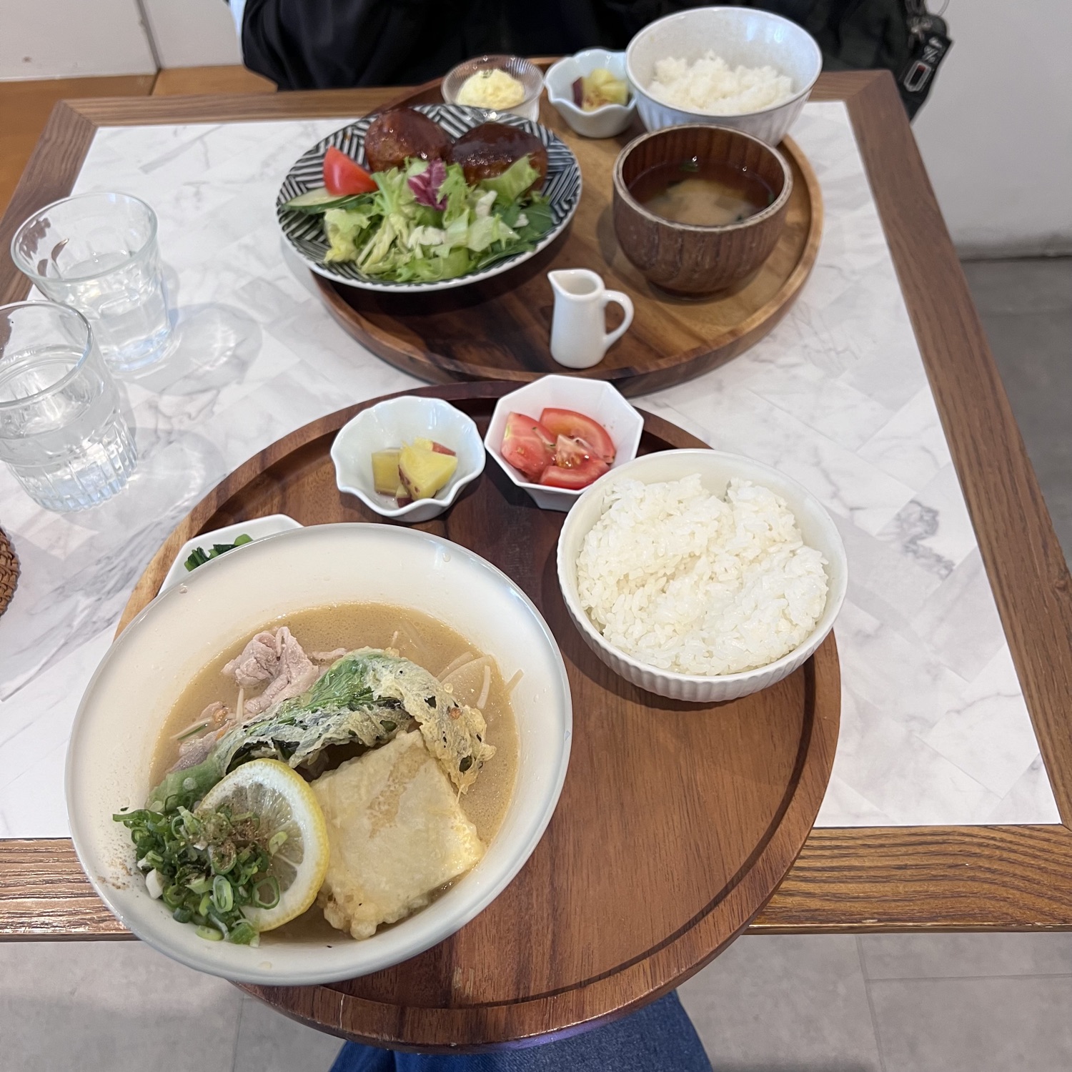 Kitchen Island 中島