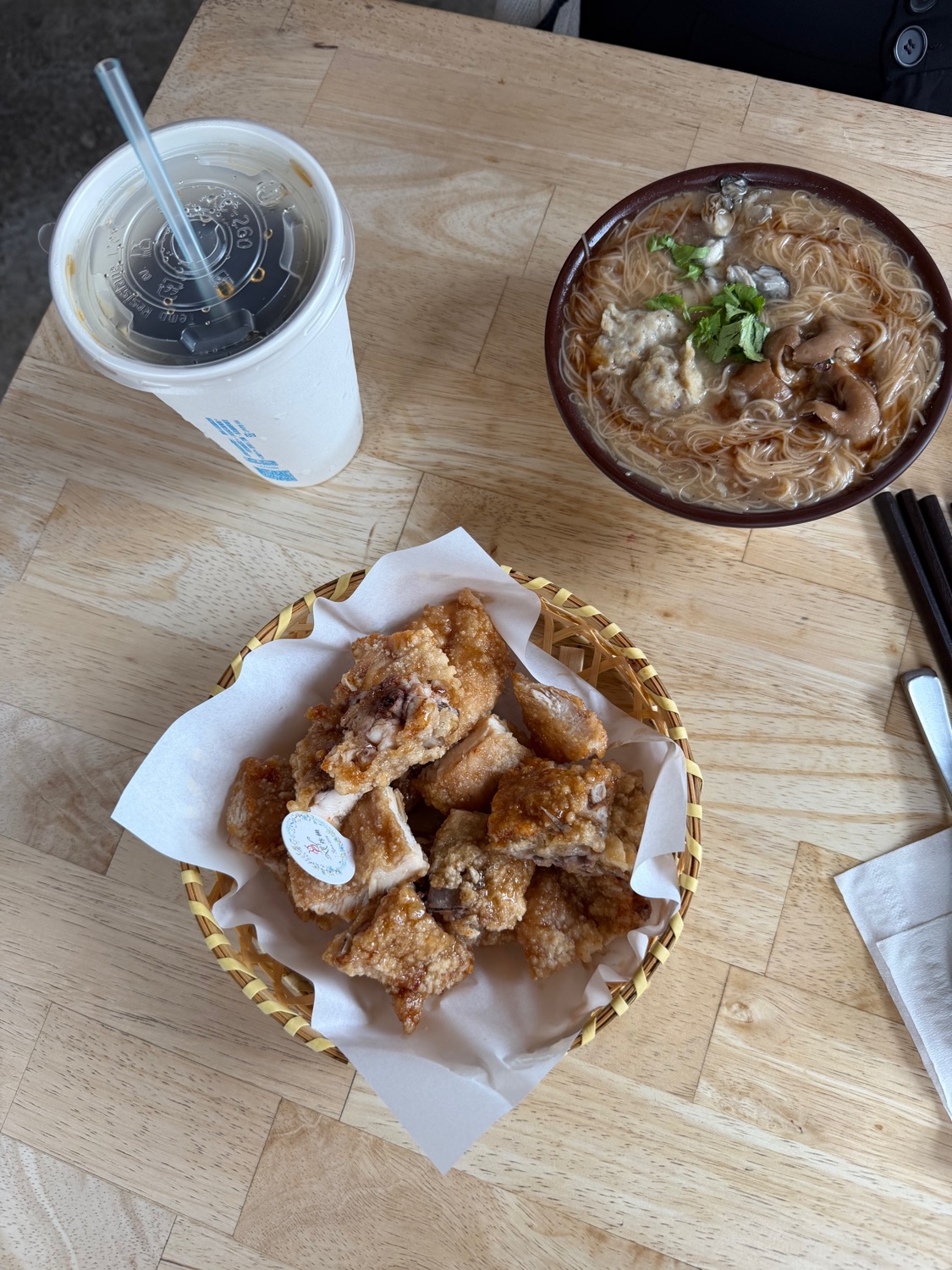 炸糊 手作麵線.秘汁雞排