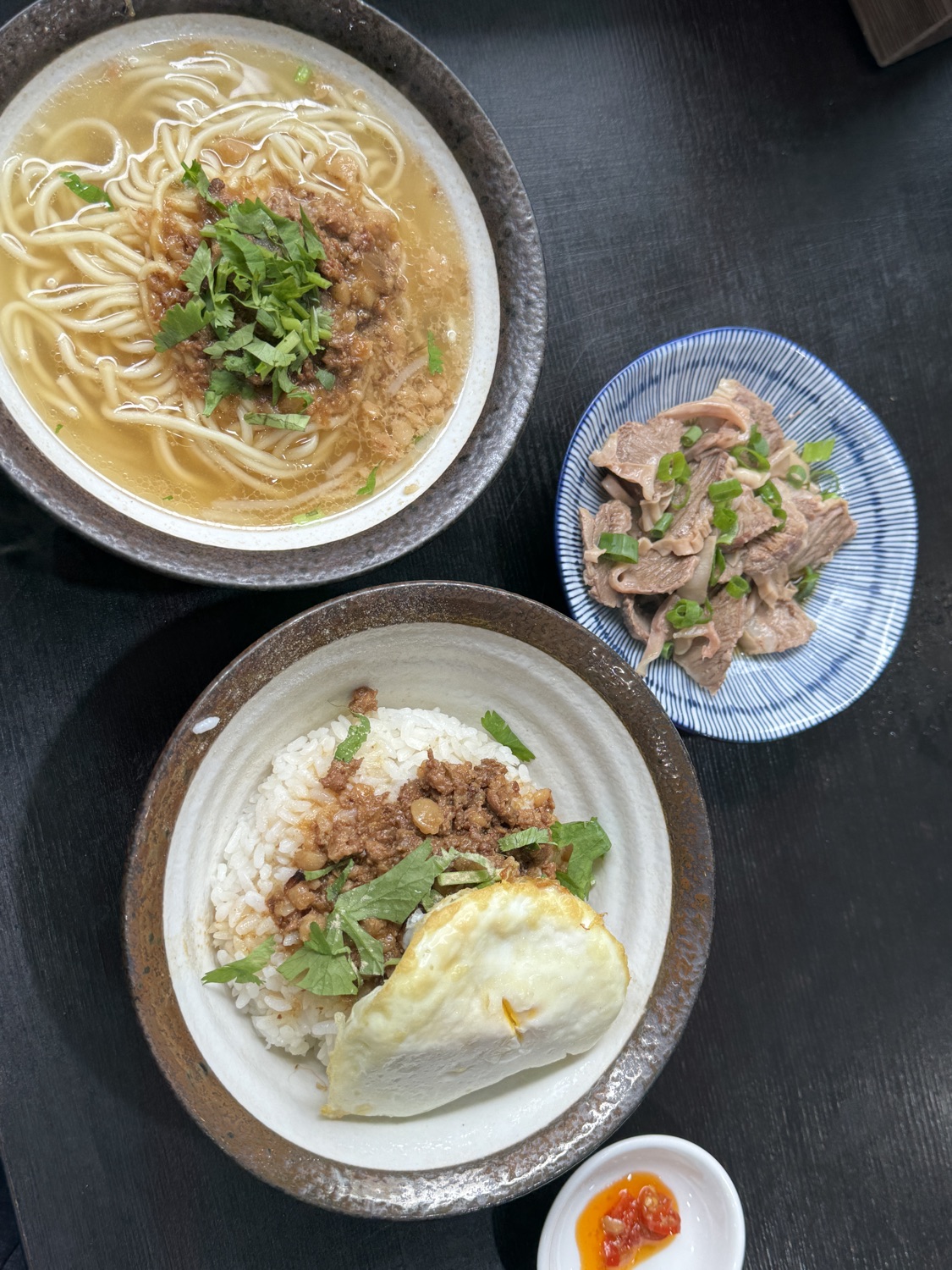 小曾擔舖 l 擔仔麵