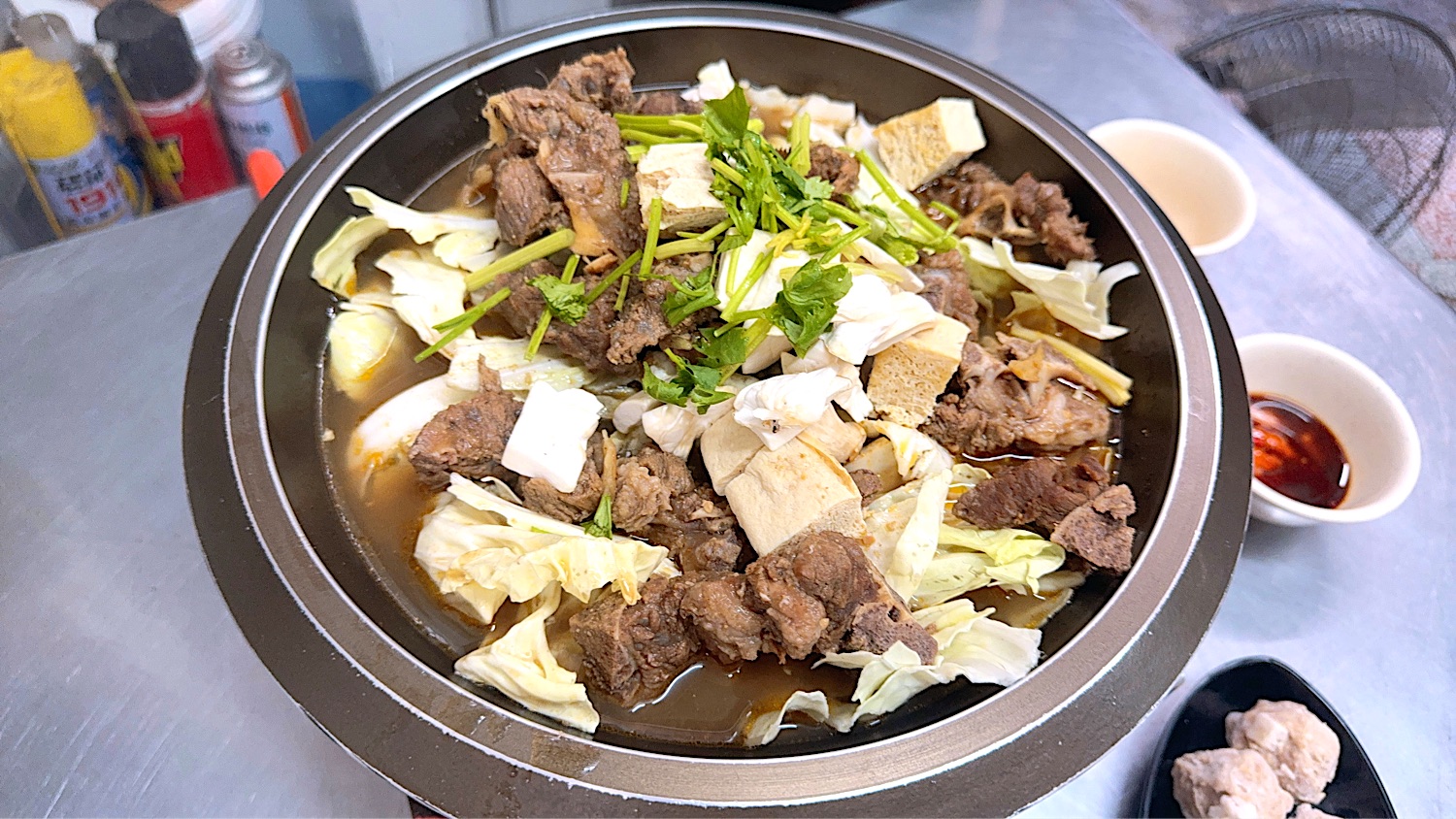 三姐妹排骨火鍋